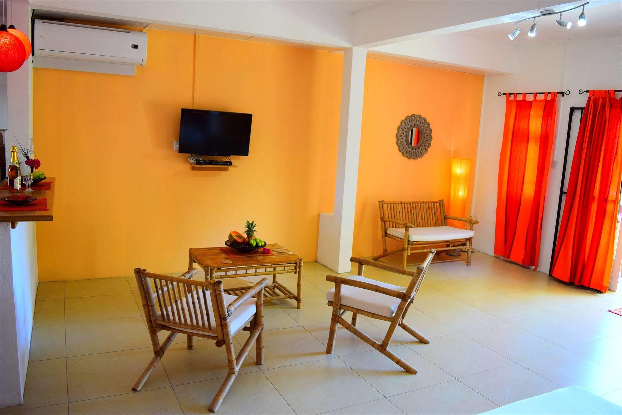 Mountain View Hotel La Gaulette Ngoại thất bức ảnh