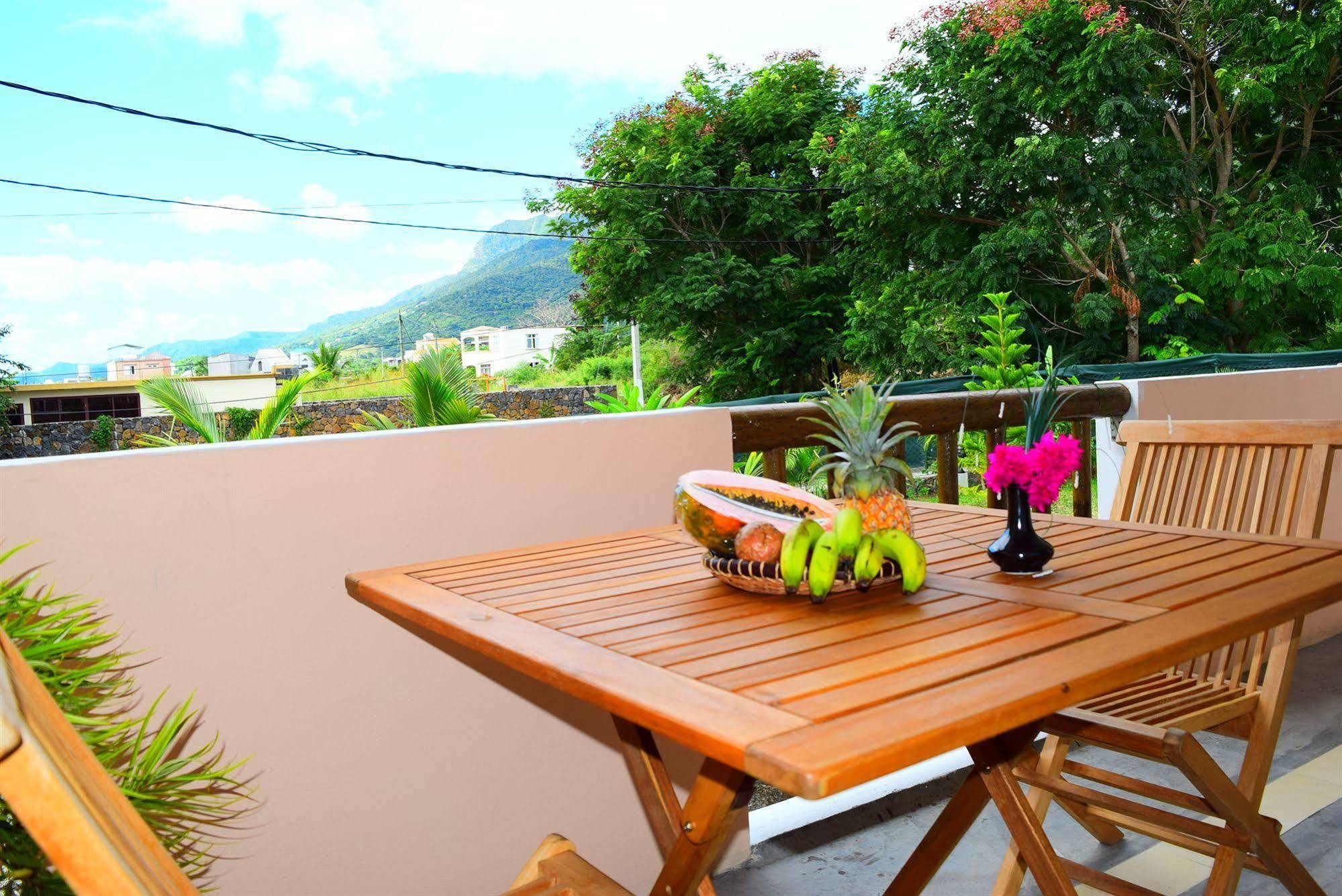Mountain View Hotel La Gaulette Ngoại thất bức ảnh